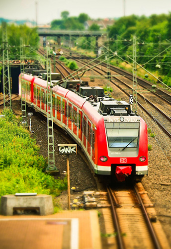 <span>European Railway</span>No reservation required, fast warehousing and shelves